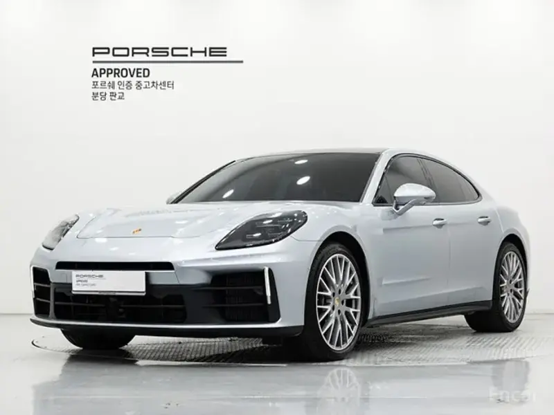 2025 Porsche Panamera с пробегом 2 910 км