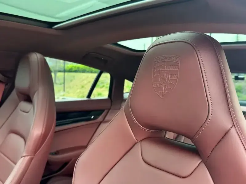 2024 Porsche Panamera с пробегом 2 200 км