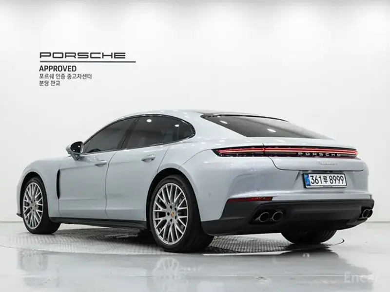 2025 Porsche Panamera с пробегом 2 910 км