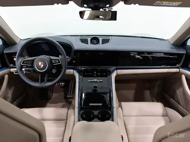 2025 Porsche Panamera с пробегом 2 910 км