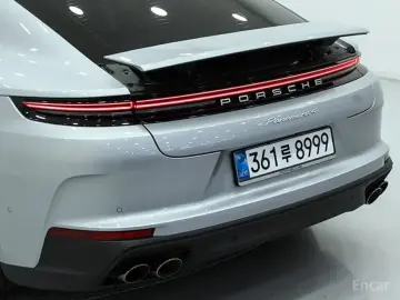 2025 Porsche Panamera с пробегом 2 910 км