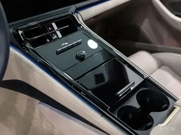 2025 Porsche Panamera с пробегом 2 910 км