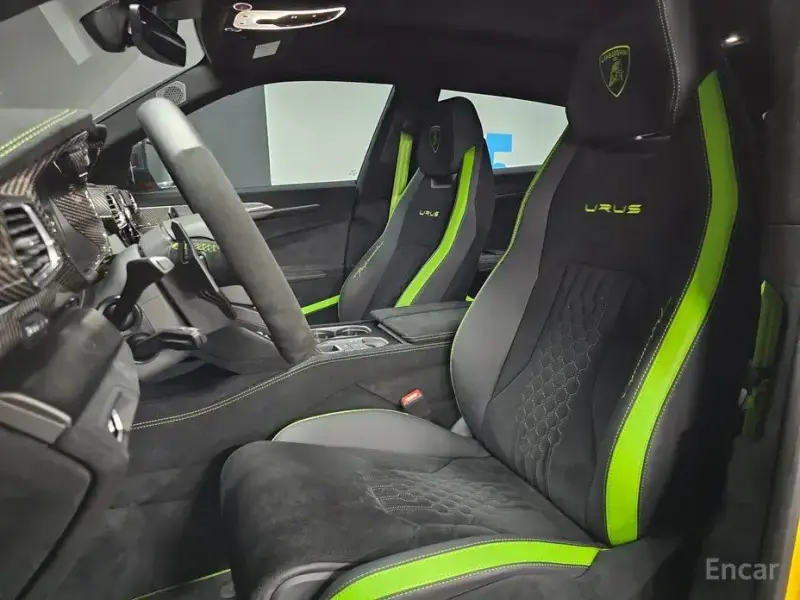 2024 Lamborghini Urus с пробегом 630 км