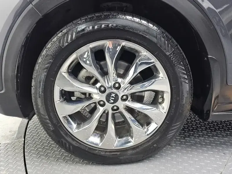 2018 Kia Sorento с пробегом 136 473 км