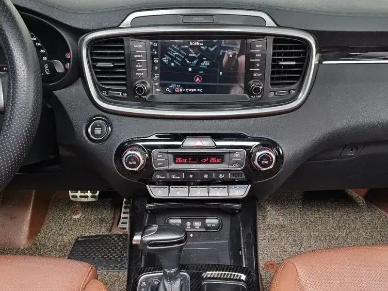 2018 Kia Sorento с пробегом 136 473 км