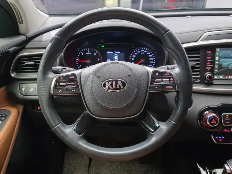 2017 Kia Sorento с пробегом 106 271 км