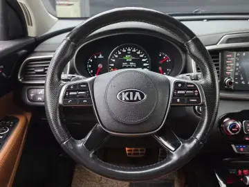 2017 Kia Sorento с пробегом 130 802 км