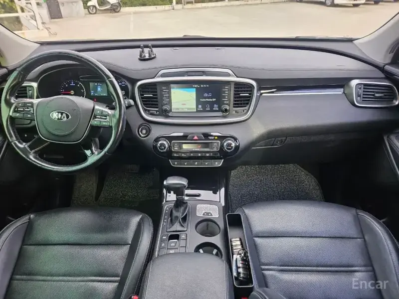 2017 Kia Sorento с пробегом 141 000 км
