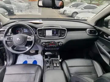 2018 Kia Sorento с пробегом 83 293 км
