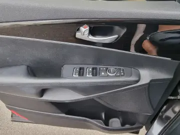 2018 Kia Sorento с пробегом 83 293 км