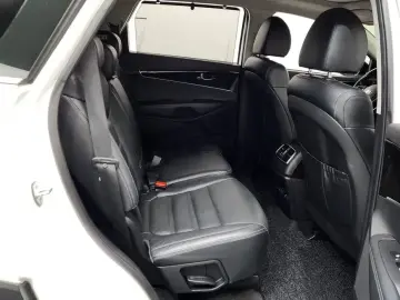 2017 Kia Sorento с пробегом 56 004 км