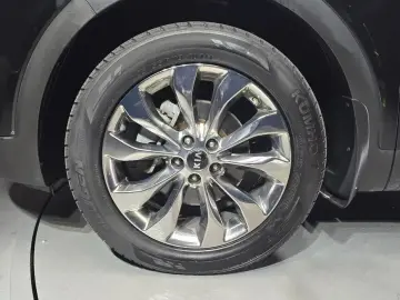 2019 Kia Sorento с пробегом 136 723 км