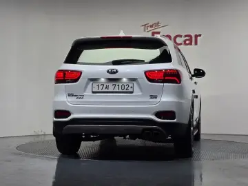 2018 Kia Sorento с пробегом 106 336 км