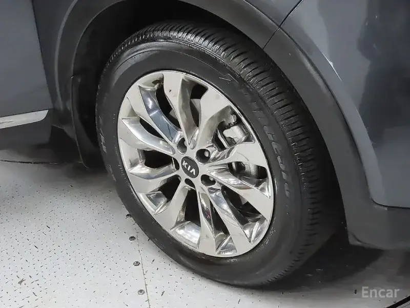 2017 Kia Sorento с пробегом 97 092 км