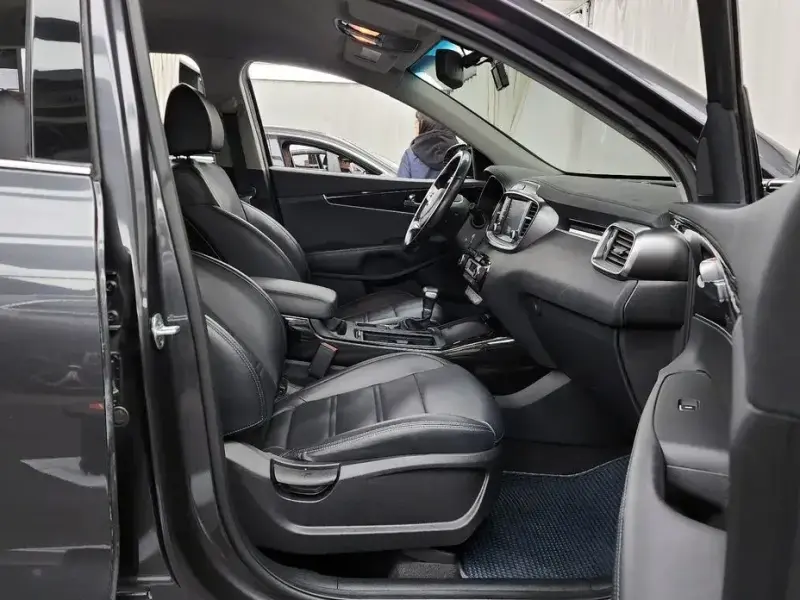 2017 Kia Sorento с пробегом 129 768 км