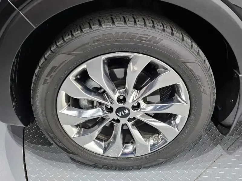 2018 Kia Sorento с пробегом 77 299 км