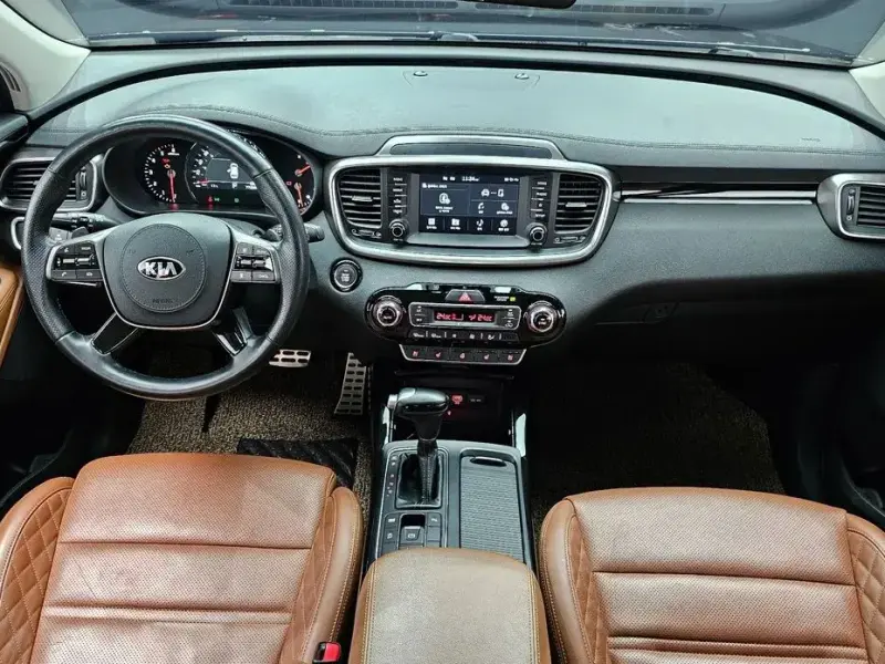 2018 Kia Sorento с пробегом 77 299 км