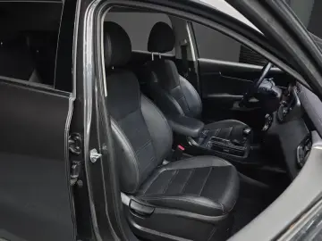 2017 Kia Sorento с пробегом 103 378 км