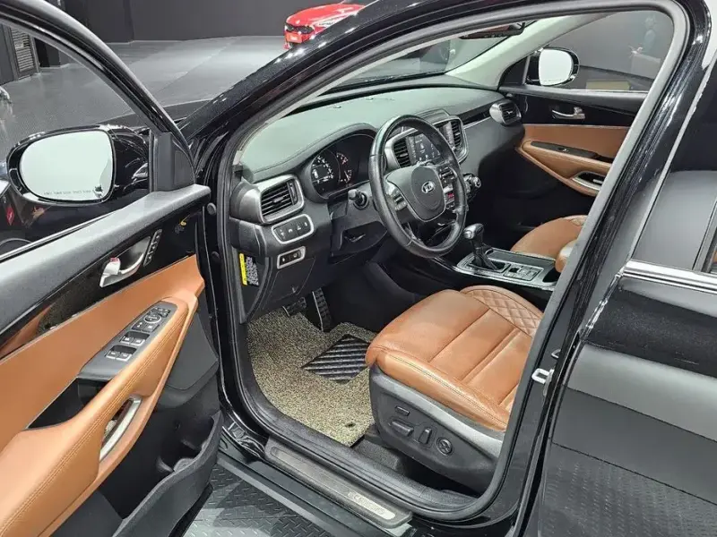 2018 Kia Sorento с пробегом 77 299 км