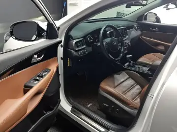2018 Kia Sorento с пробегом 75 804 км