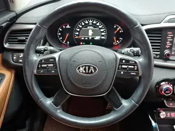 2018 Kia Sorento с пробегом 75 804 км