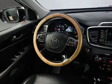 2019 Kia Sorento с пробегом 128 869 км