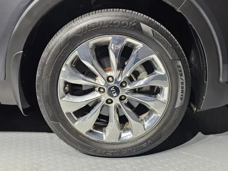 2017 Kia Sorento с пробегом 101 572 км