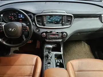 2019 Kia Sorento с пробегом 77 583 км