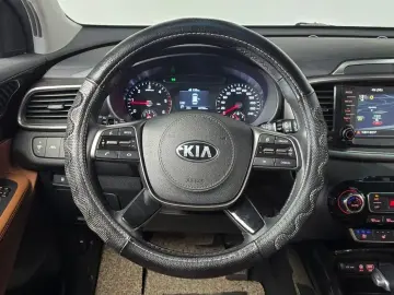 2019 Kia Sorento с пробегом 40 796 км