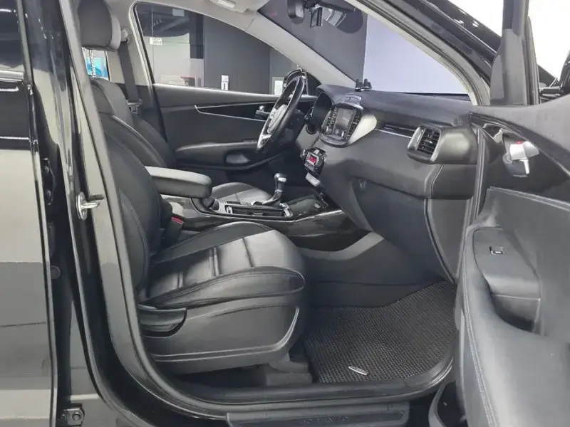 2019 Kia Sorento с пробегом 83 758 км