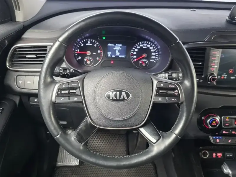 2019 Kia Sorento с пробегом 83 758 км