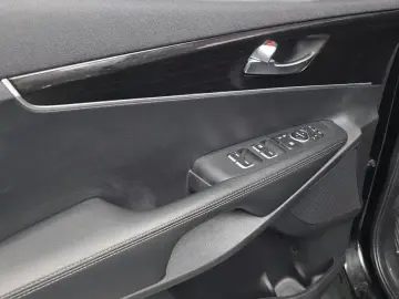 2019 Kia Sorento с пробегом 83 758 км