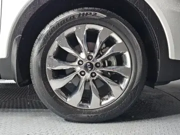 2019 Kia Sorento с пробегом 24 283 км