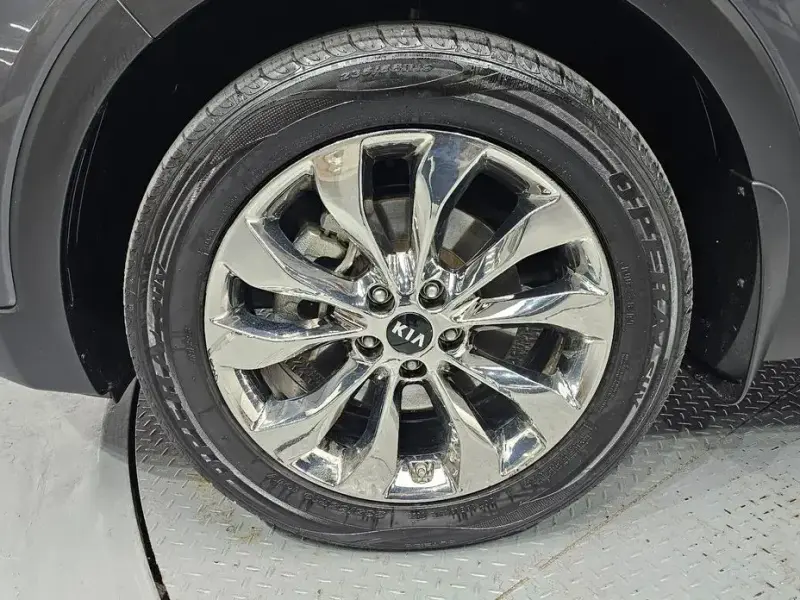 2017 Kia Sorento с пробегом 79 231 км