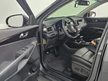 2017 Kia Sorento с пробегом 79 231 км