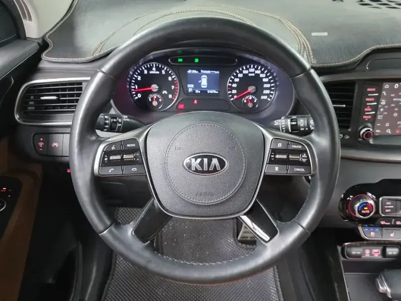 2017 Kia Sorento с пробегом 51 670 км