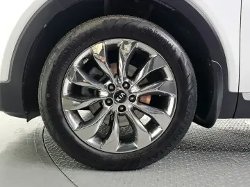 2017 Kia Sorento с пробегом 122 049 км