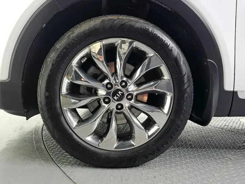 2017 Kia Sorento с пробегом 122 049 км
