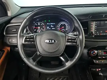 2017 Kia Sorento с пробегом 122 049 км
