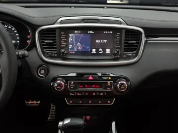 2017 Kia Sorento с пробегом 107 687 км