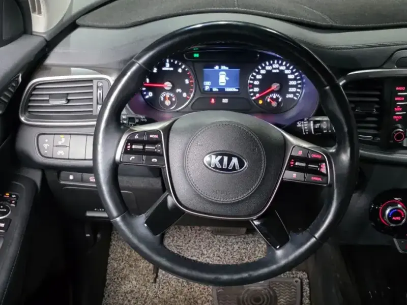 2017 Kia Sorento с пробегом 183 809 км