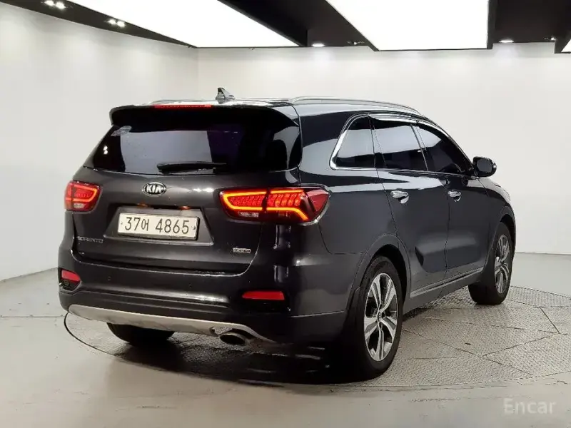 2017 Kia Sorento с пробегом 261 282 км