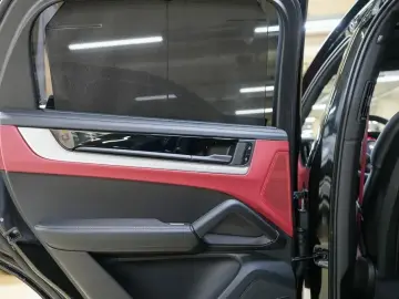 2026 Porsche Cayenne с пробегом 3 500 км