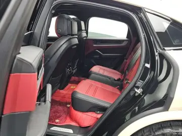 2024 Porsche Cayenne с пробегом 8 664 км