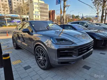 2025 Porsche Cayenne с пробегом 12 000 км