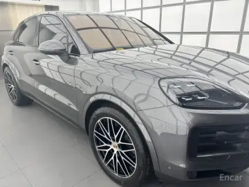 2025 Porsche Cayenne с пробегом 12 000 км