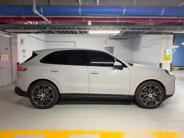2025 Porsche Cayenne с пробегом 9 400 км
