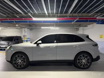 2025 Porsche Cayenne с пробегом 9 400 км