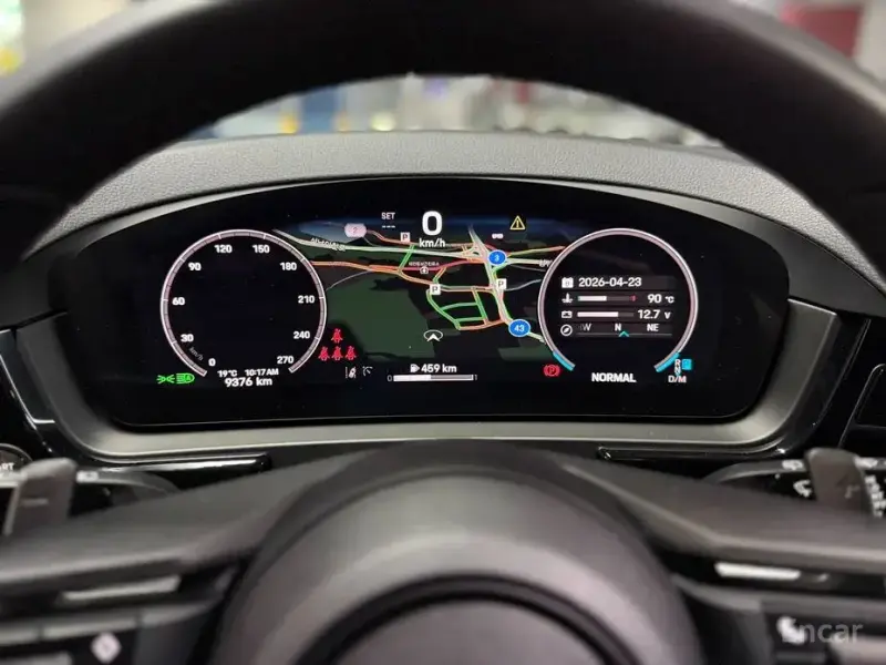 2025 Porsche Cayenne с пробегом 9 400 км