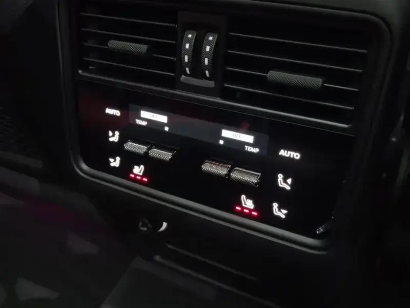 2024 Porsche Cayenne с пробегом 10 927 км